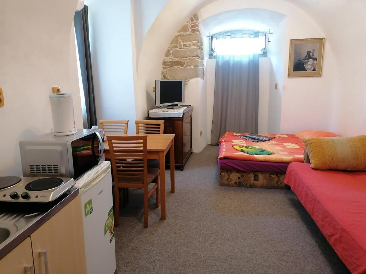 Fara Choustníkovo Hradiště Choustnikovo Hradiste Exterior foto