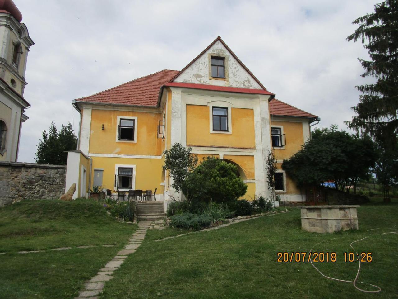 Fara Choustníkovo Hradiště Choustnikovo Hradiste Exterior foto