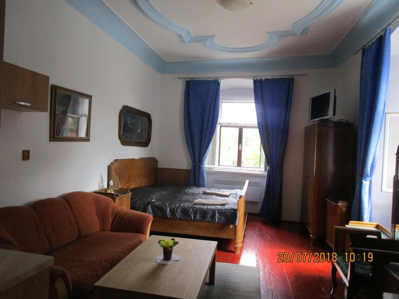 Fara Choustníkovo Hradiště Choustnikovo Hradiste Exterior foto